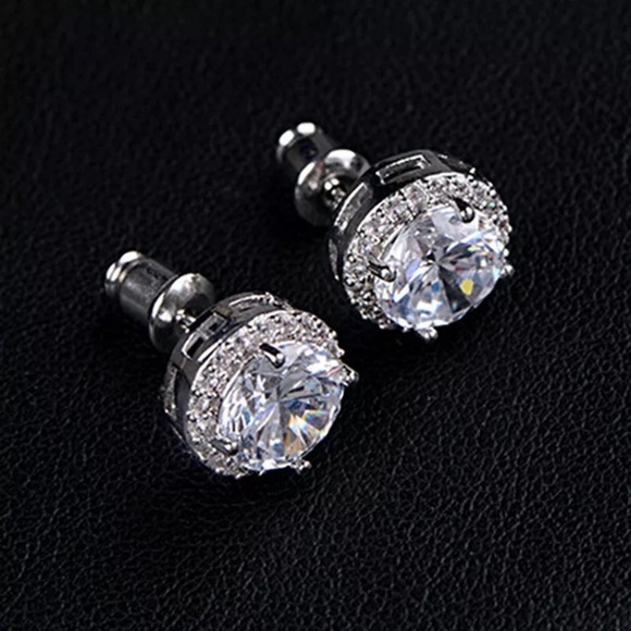 NWT 18K White Gold Diamond Earrings - Picture 5 of 8